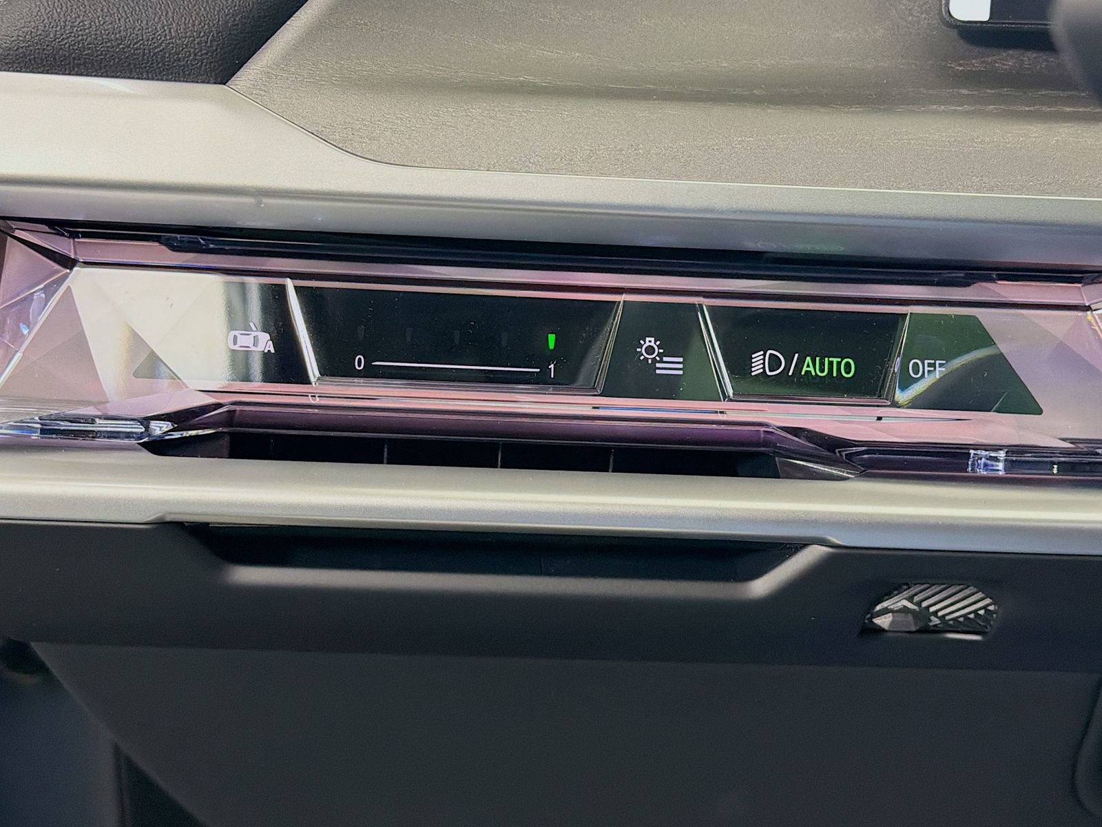 New 2026 BMW i7 xDrive60 w/ Executive Package image 11