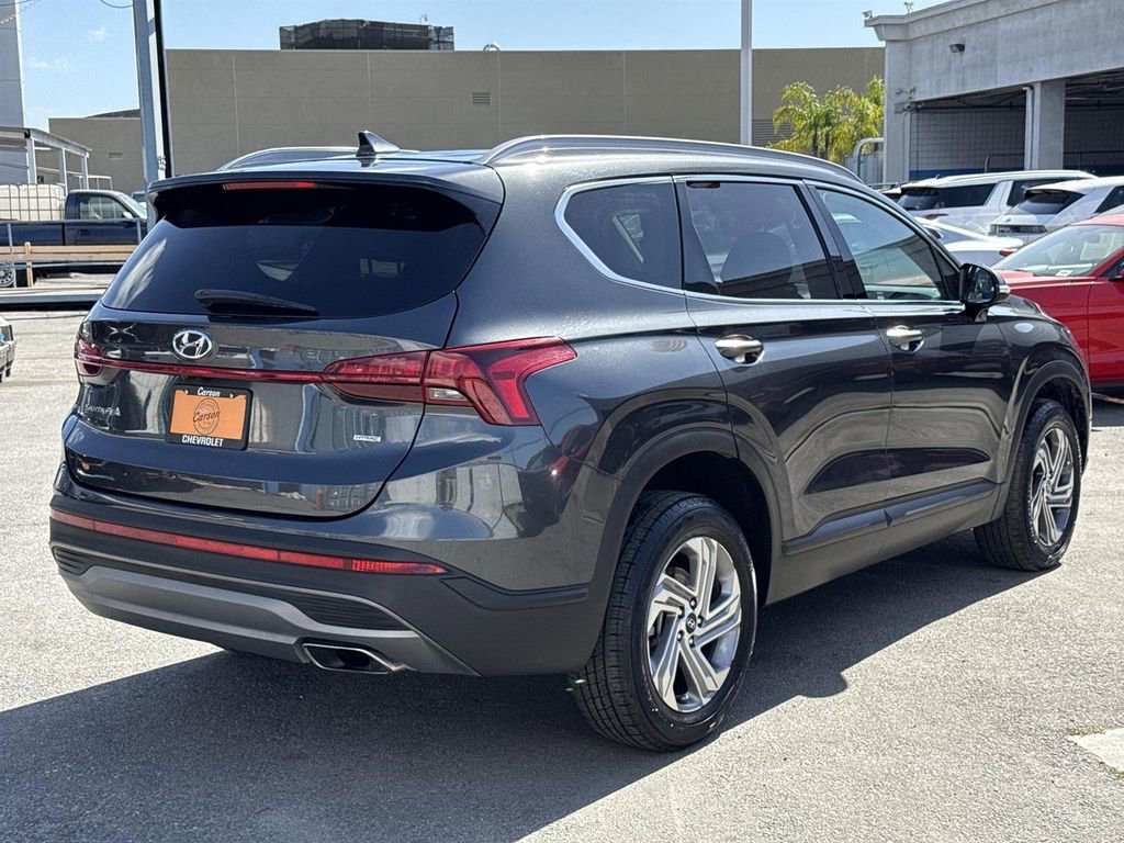 Used 2023 Hyundai Santa Fe SEL image 3