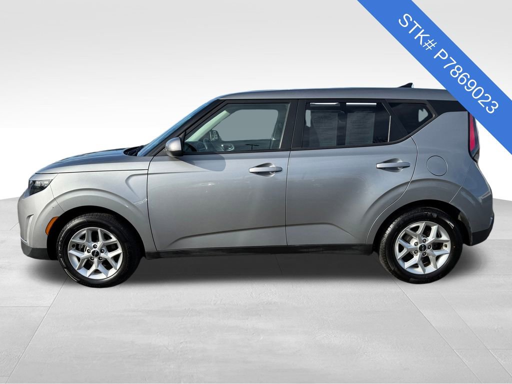 Certified 2023 Kia Soul LX w/ LX Technology Package image 4