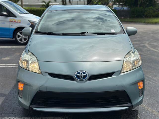 Used 2015 Toyota Prius Three image 3