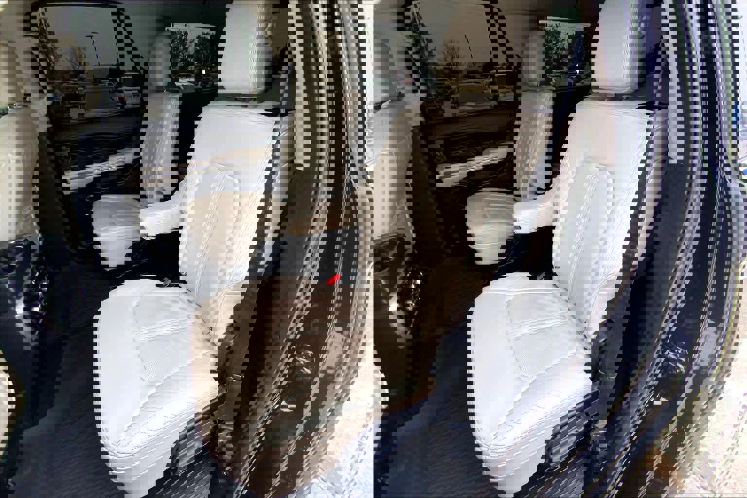 Used 2020 Ford Expedition Platinum image 21