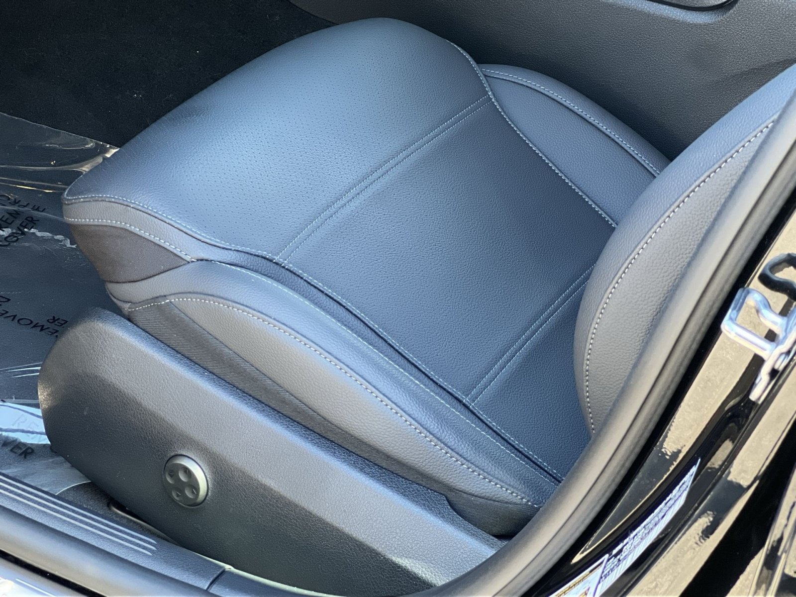 Certified 2025 Mercedes-Benz C 300 4MATIC Sedan image 19
