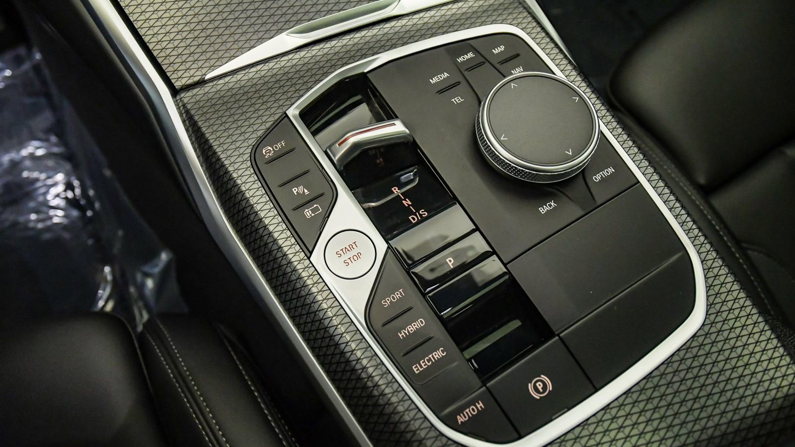 Certified 2023 BMW 330e 330e iPerformance w/ M Sport Package image 21