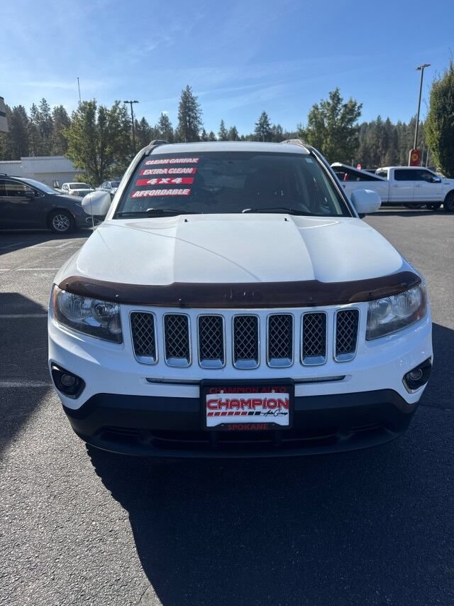 Used 2016 Jeep Compass 4WD image 3
