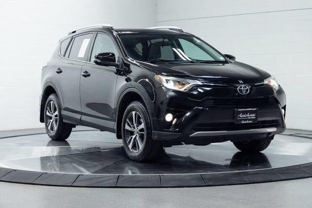Used 2016 Toyota RAV4 XLE AWD/4WD image 4