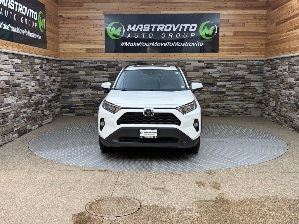 Used 2020 Toyota RAV4 XLE w/ Convenience Package AWD/4WD image 3