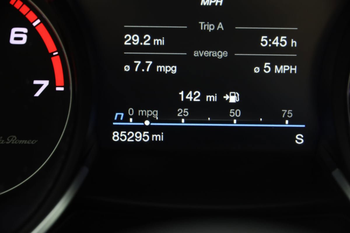 Used 2020 Alfa Romeo Stelvio w/ Nero Edizione RWD image 37