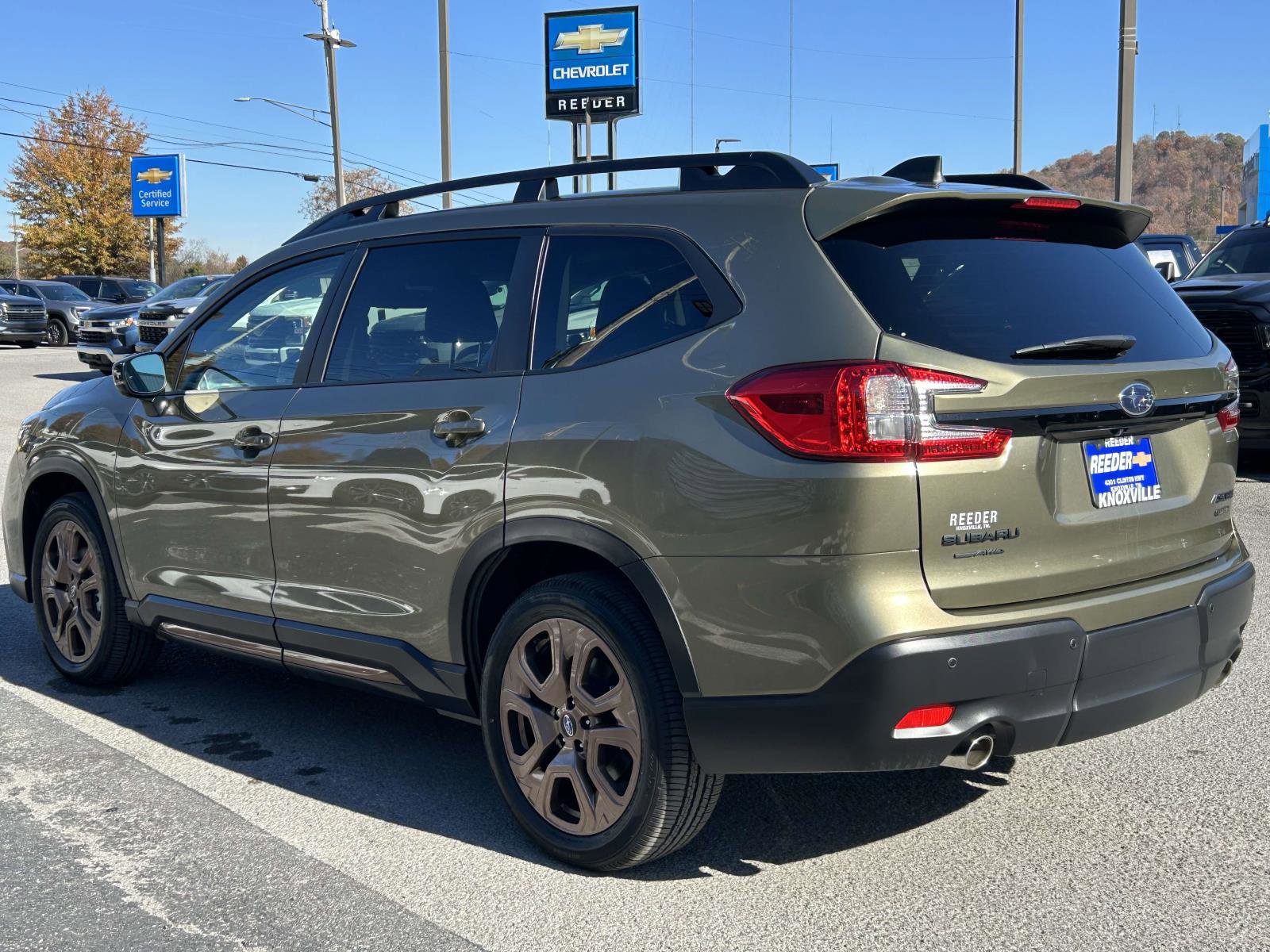Used 2025 Subaru Ascent Bronze Edition image 5