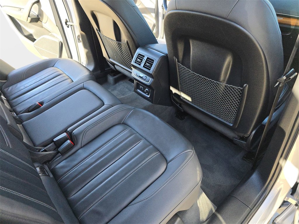Used 2023 Audi Q5 2.0T Premium w/ Convenience Package image 13