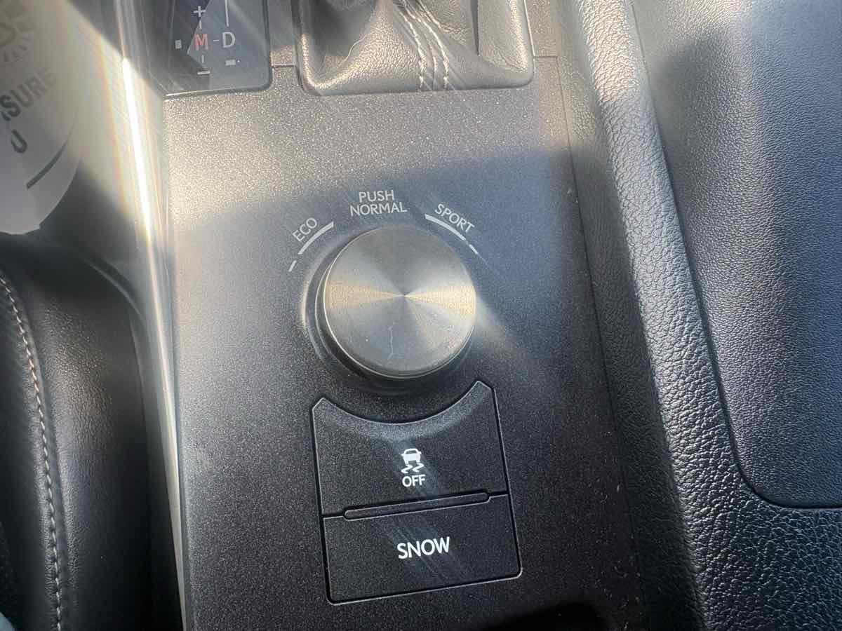 Used 2016 Lexus IS 200t w/ F Sport Package image 41