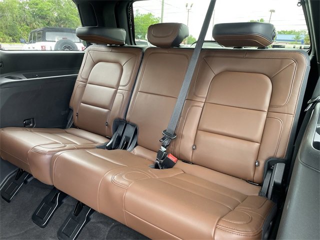 Used 2022 Lincoln Navigator Reserve image 17