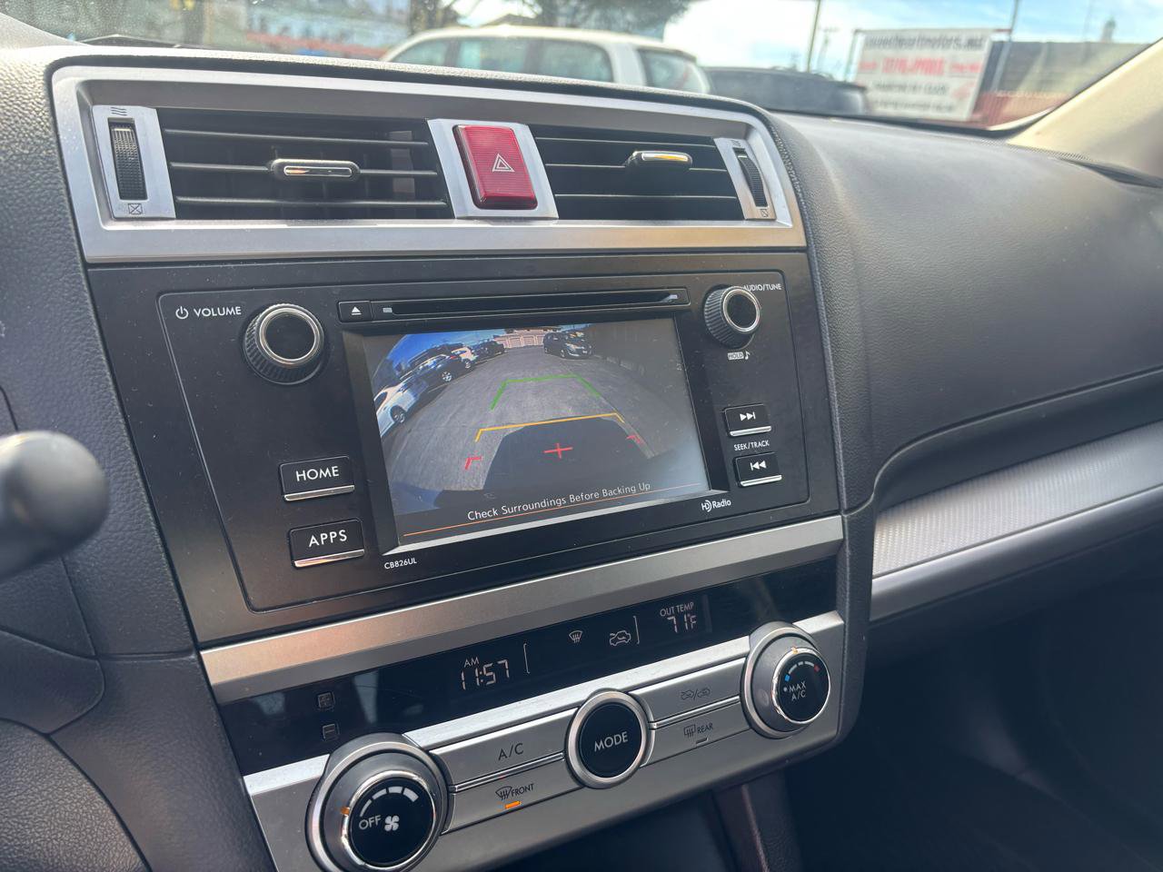 Used 2017 Subaru Outback 2.5i image 6