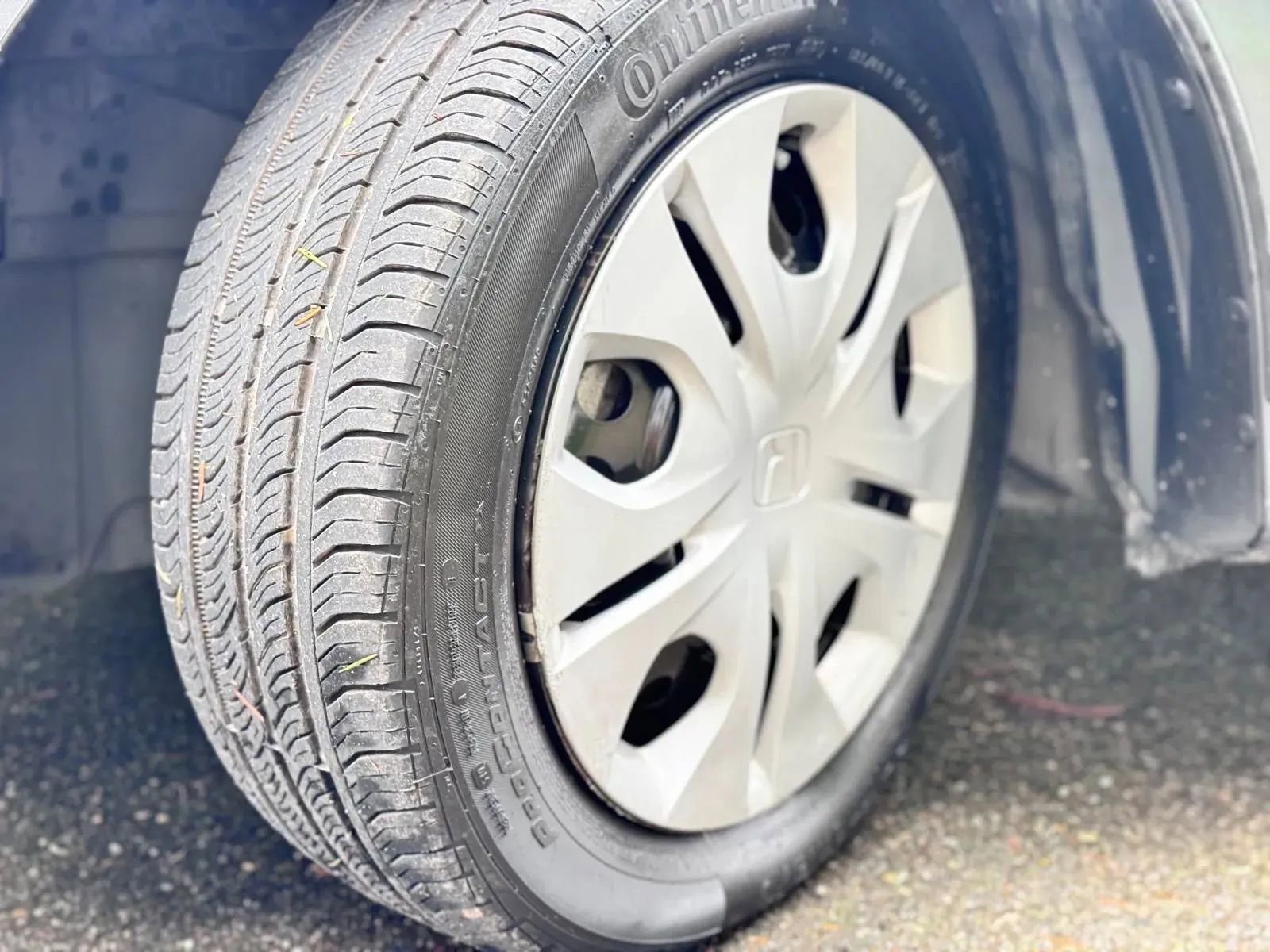 Used 2013 Honda Insight image 14