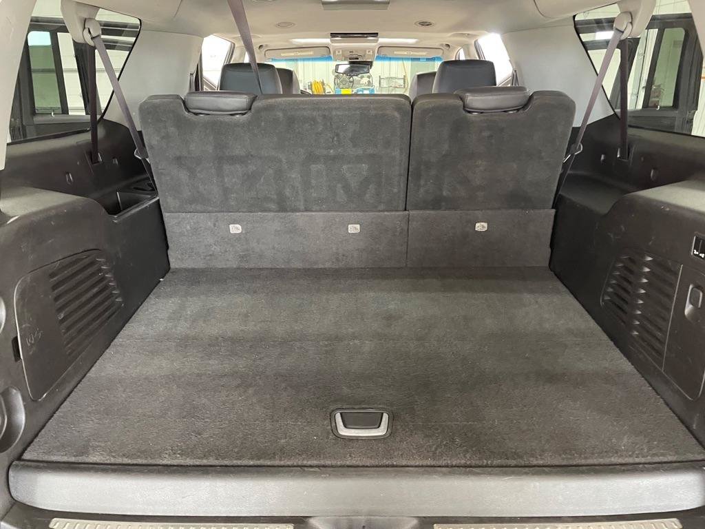 Used 2016 Cadillac Escalade ESV Luxury AWD/4WD image 16