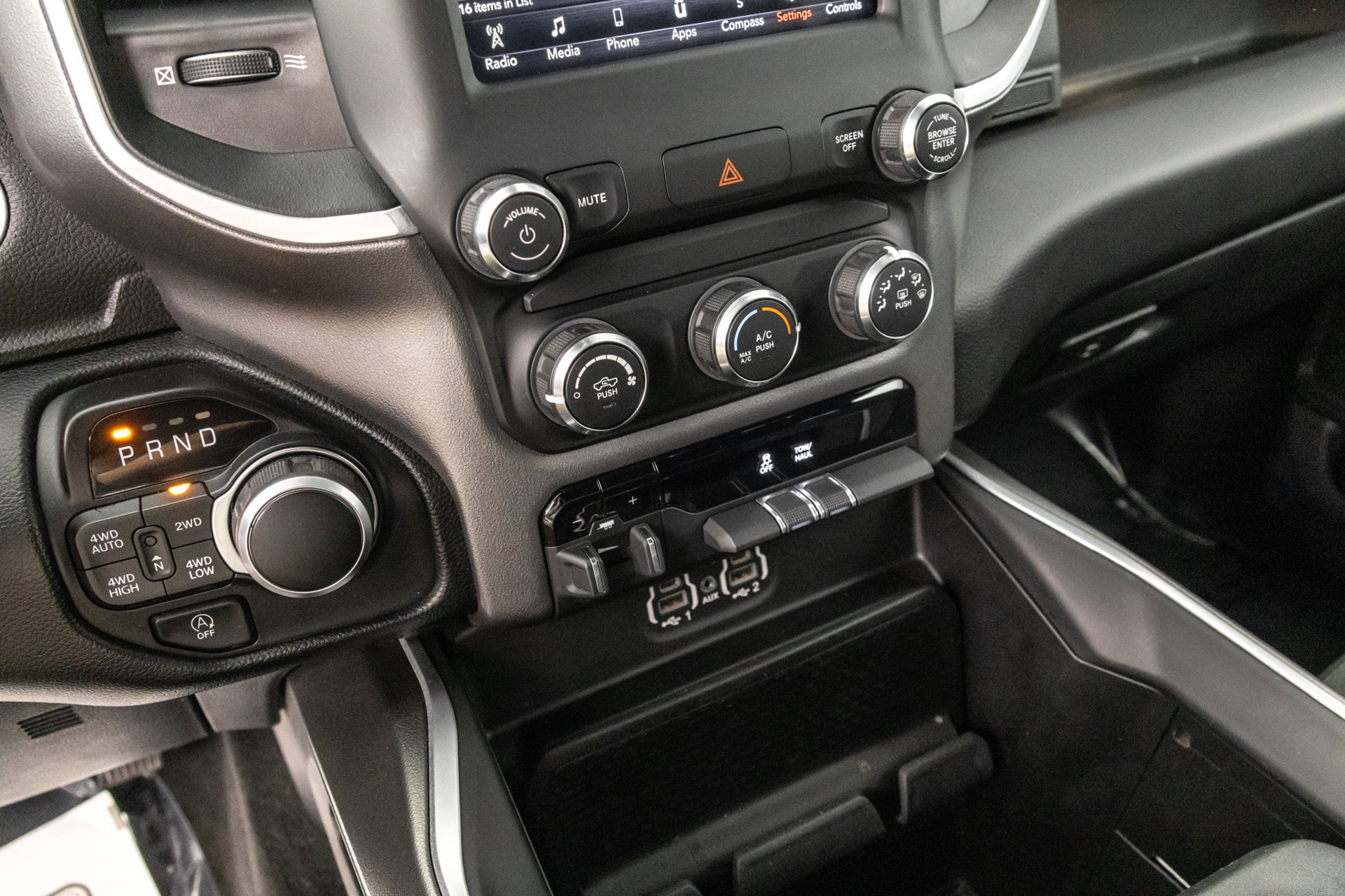 Used 2020 RAM 1500 Big Horn AWD/4WD image 28