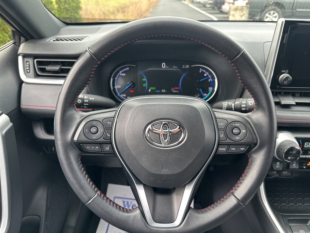 Certified 2025 Toyota RAV4 SE image 12