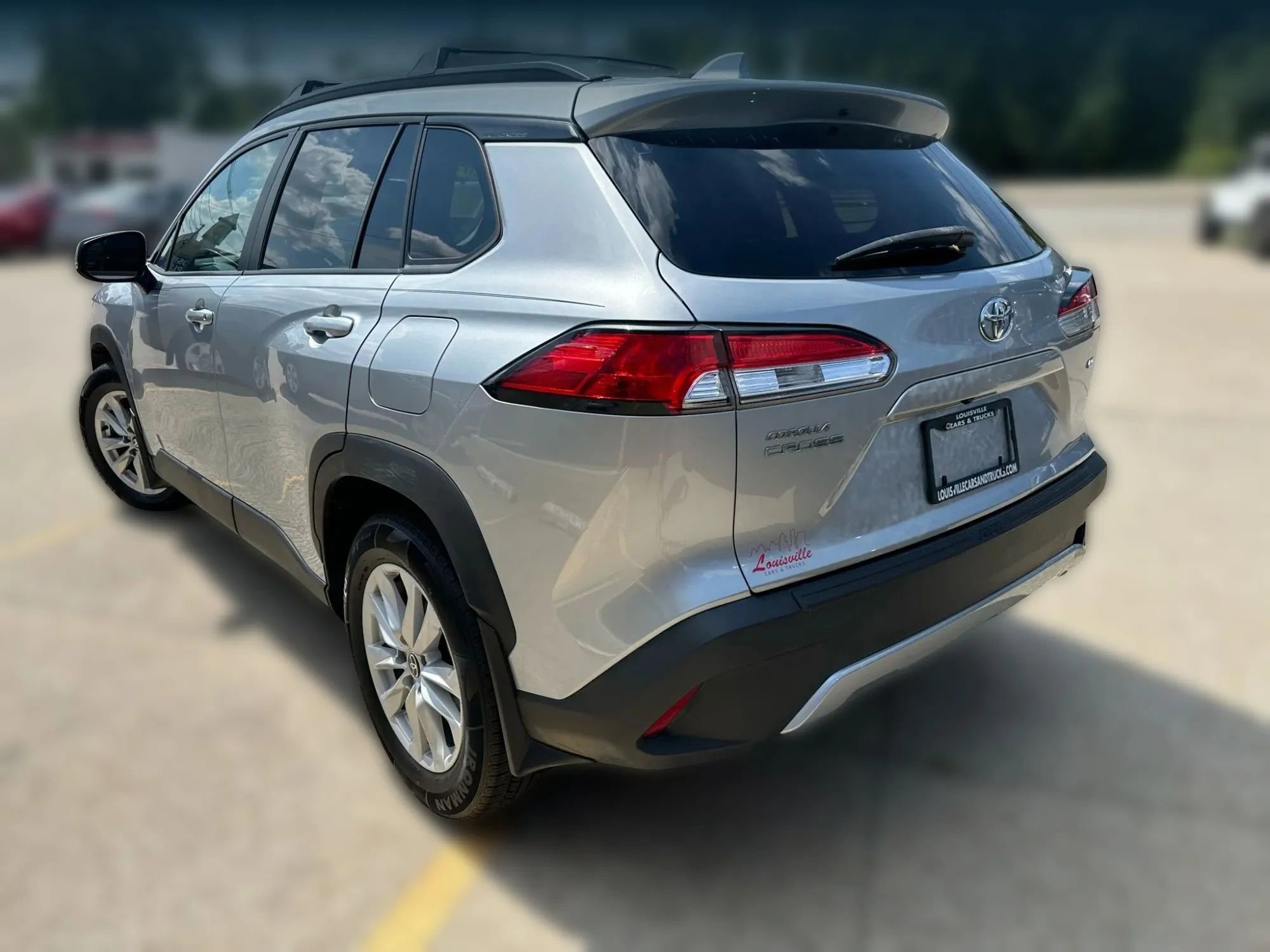 Used 2022 Toyota Corolla Cross LE image 5