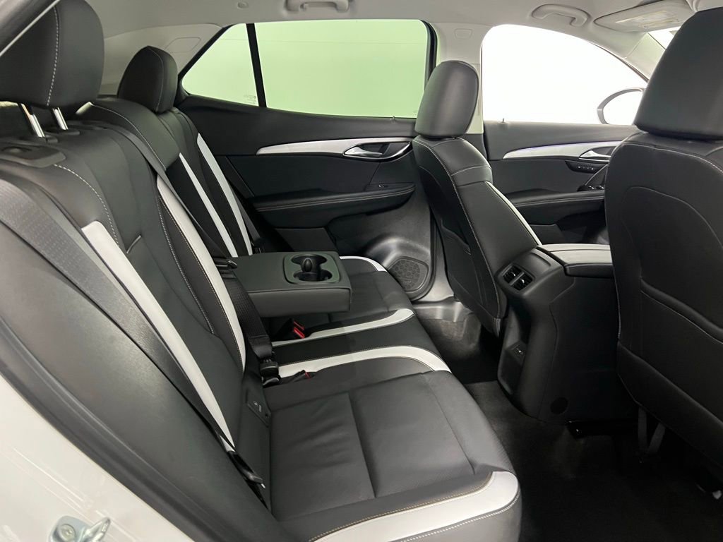 Used 2025 Buick Envision Sport Touring image 30