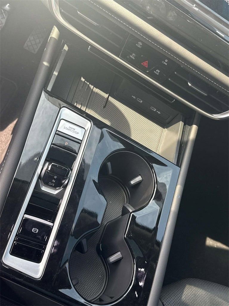 New 2025 Volkswagen Atlas SE image 19