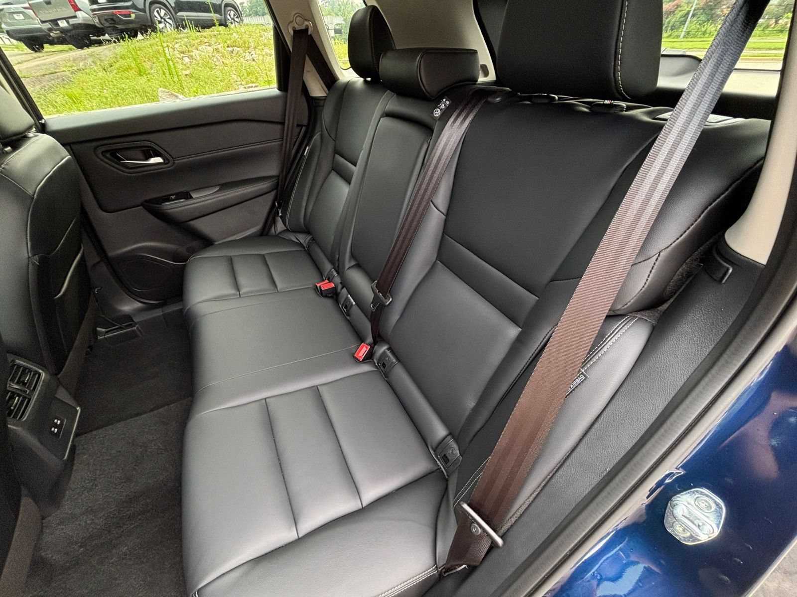 Used 2026 Nissan Rogue SL AWD/4WD image 39