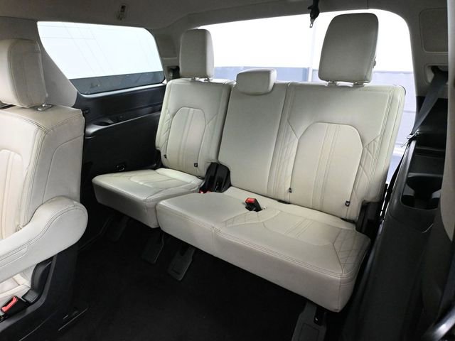 Used 2021 Ford Expedition Platinum image 44