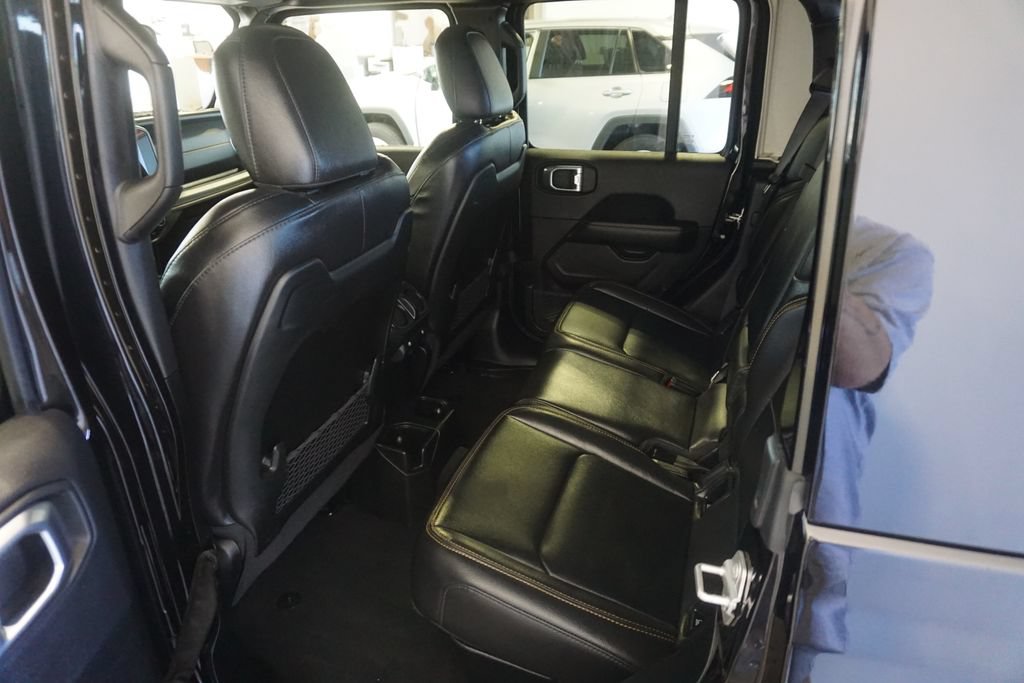 Used 2024 Jeep Gladiator Sport w/ Premium Package AWD/4WD image 22