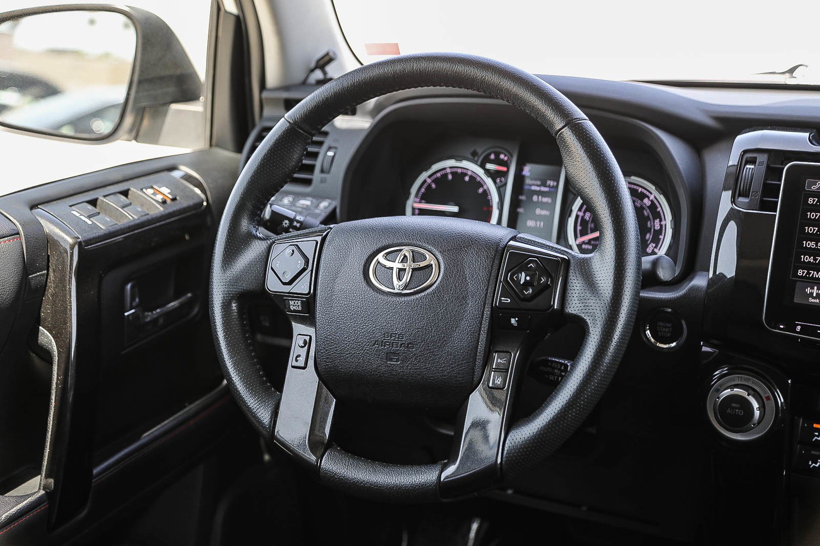 Used 2022 Toyota 4Runner TRD Pro AWD/4WD image 15