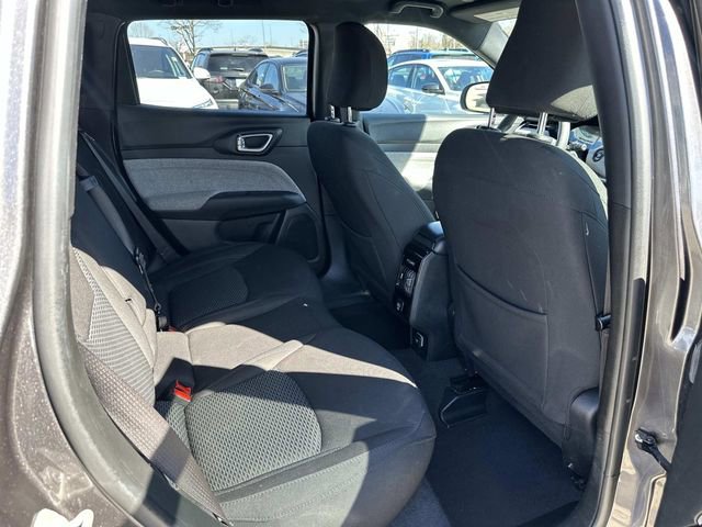 Used 2023 Jeep Compass Sport image 11