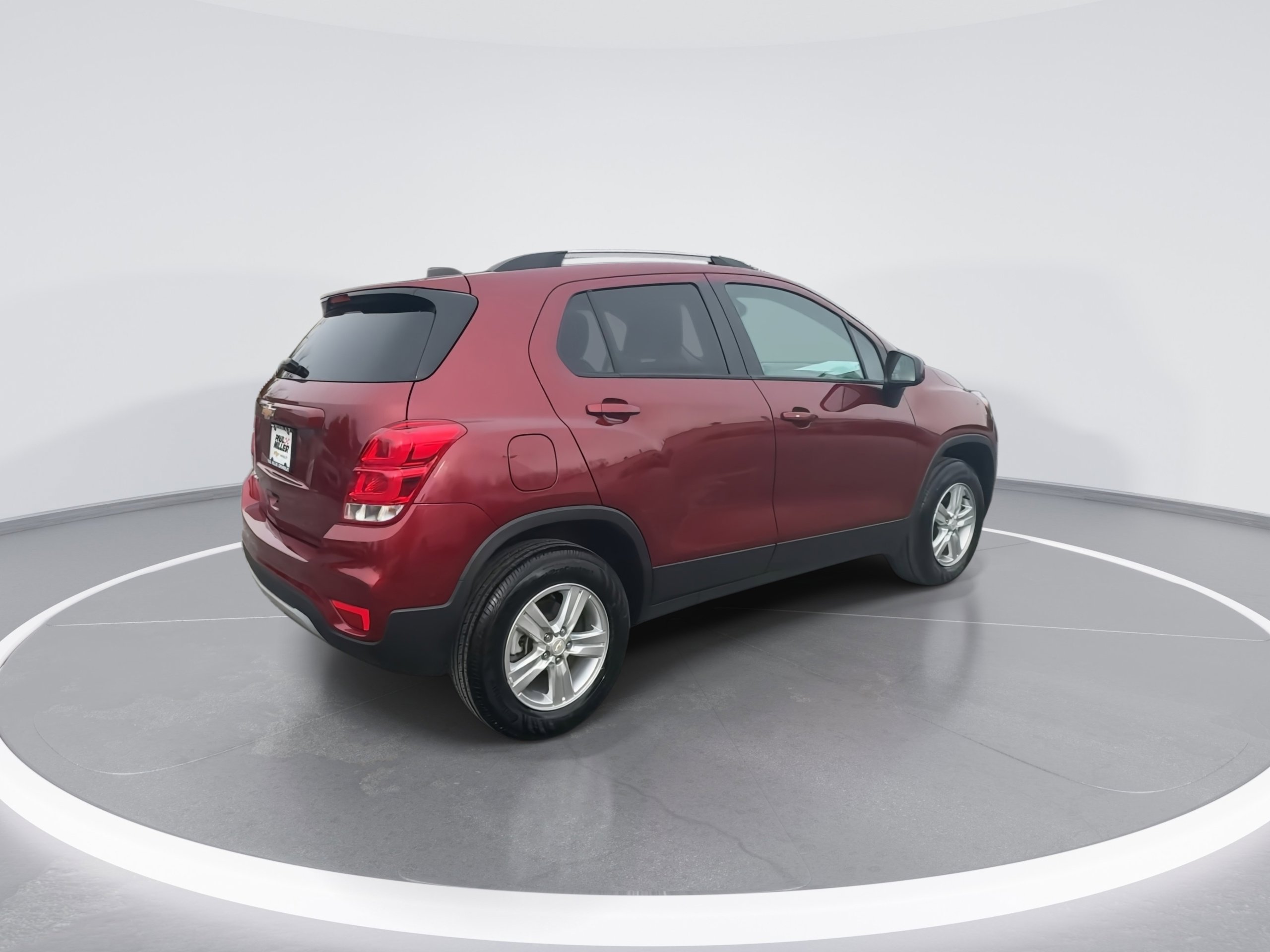 Used 2022 Chevrolet Trax LT w/ LT Convenience Package image 8