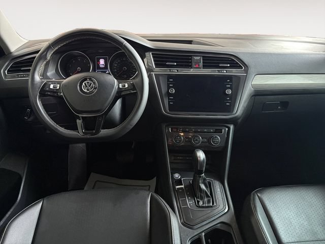 Used 2021 Volkswagen Tiguan SE FWD image 8