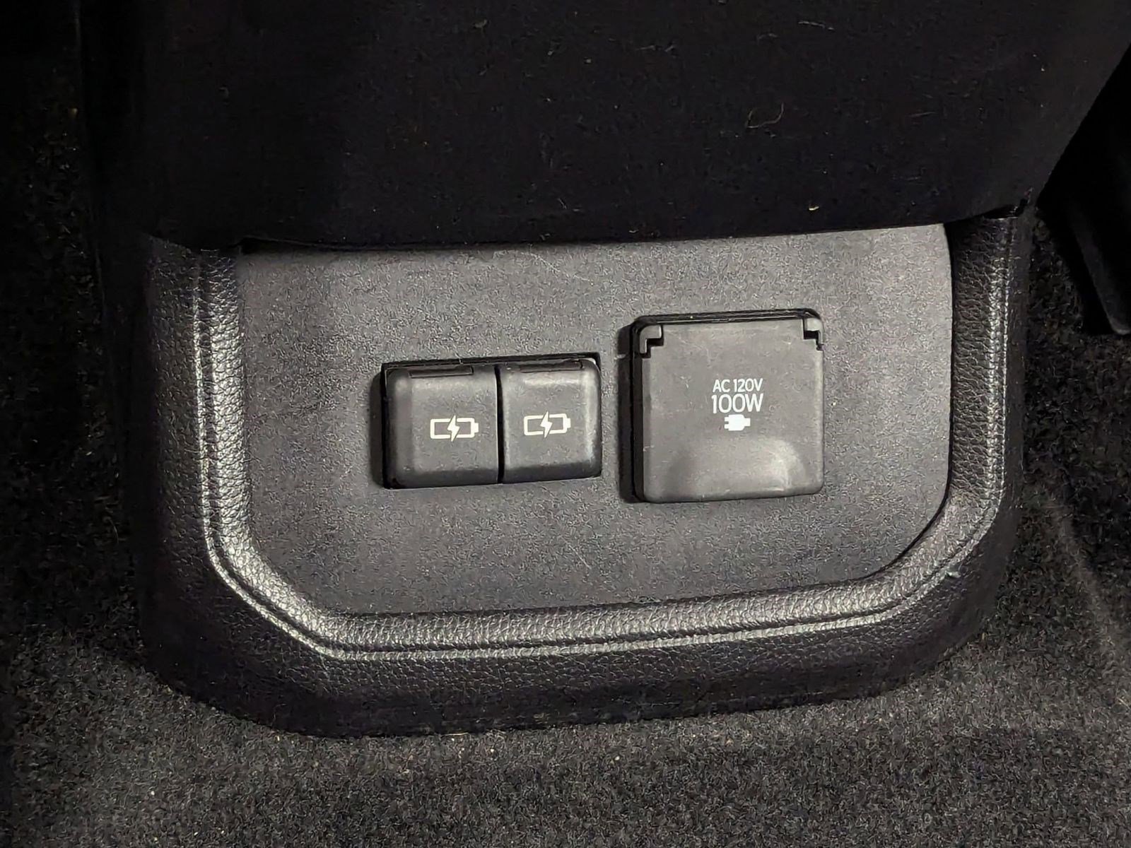 Used 2023 Toyota Highlander Limited image 24