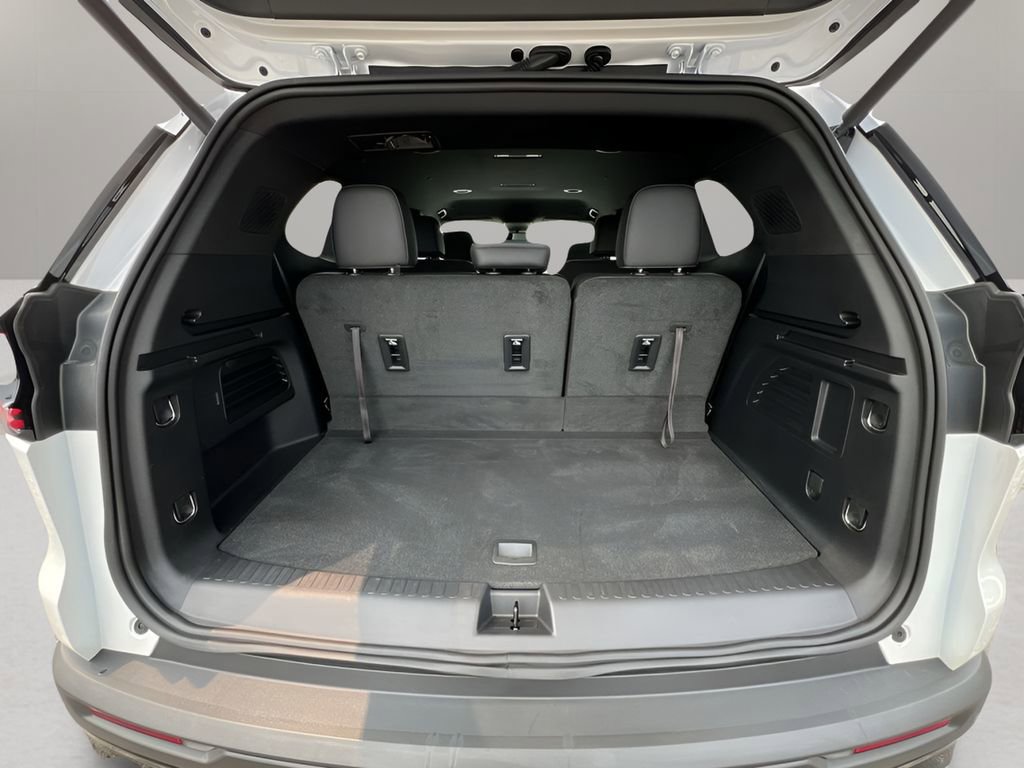 Certified 2024 GMC Acadia AT4 w/ LPO, Floor Liner Package image 26