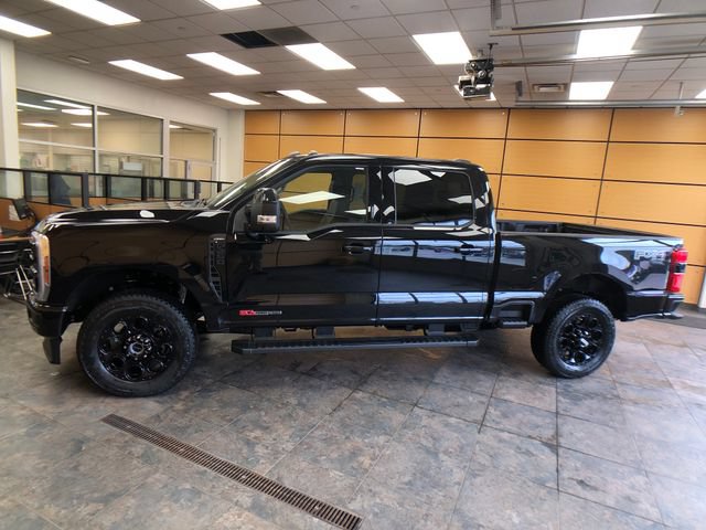 New 2026 Ford F250 Lariat w/ Black Appearance Package AWD/4WD image 4