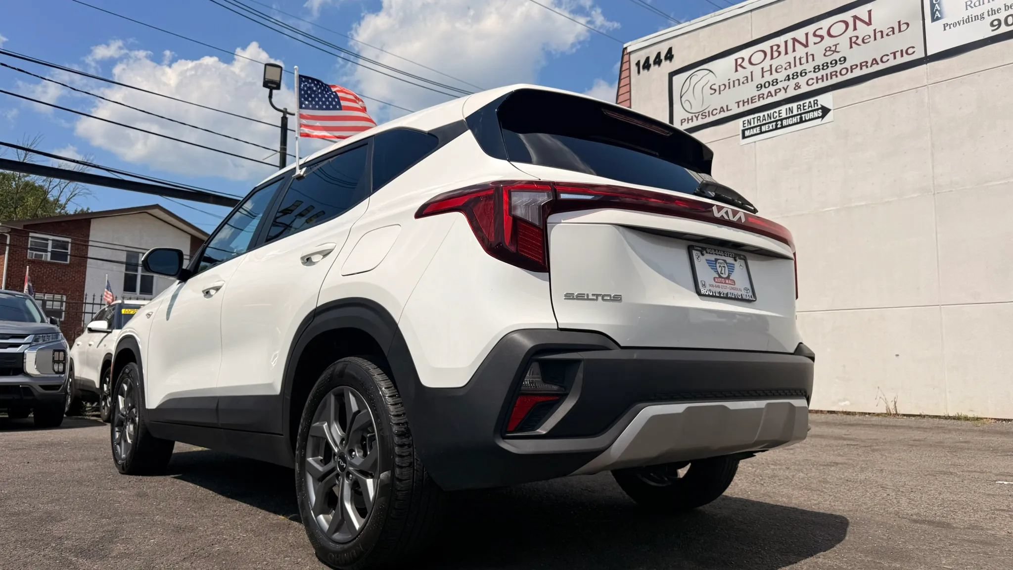 Used 2024 Kia Seltos LX AWD/4WD image 8