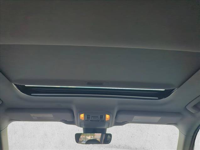 Used 2022 Toyota Highlander XLE FWD image 26