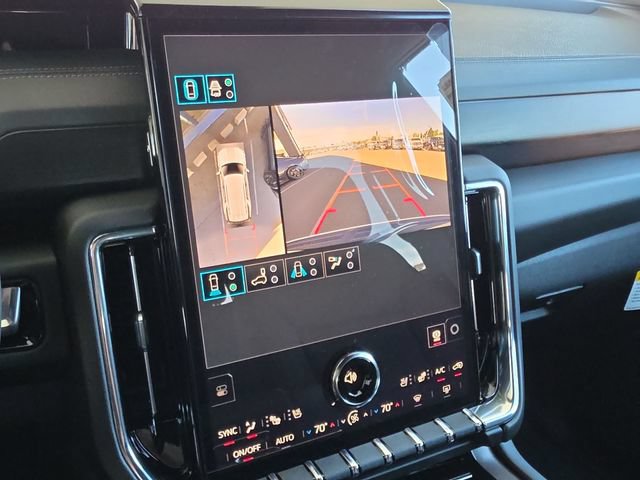 New 2026 GMC Yukon Denali w/ Sun & Power Step Package AWD/4WD image 15