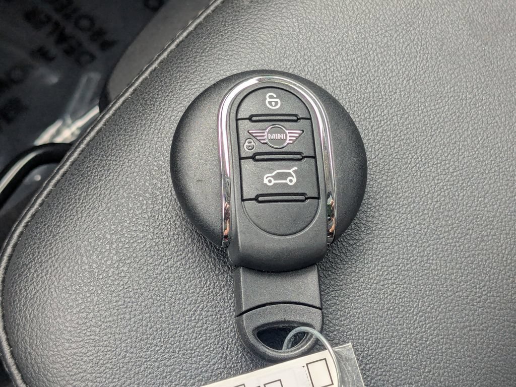 Used 2024 MINI Cooper Countryman S FWD image 16