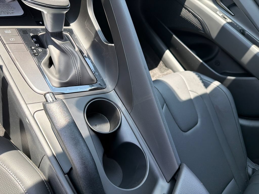 New 2026 Hyundai Elantra SEL Sport FWD image 33