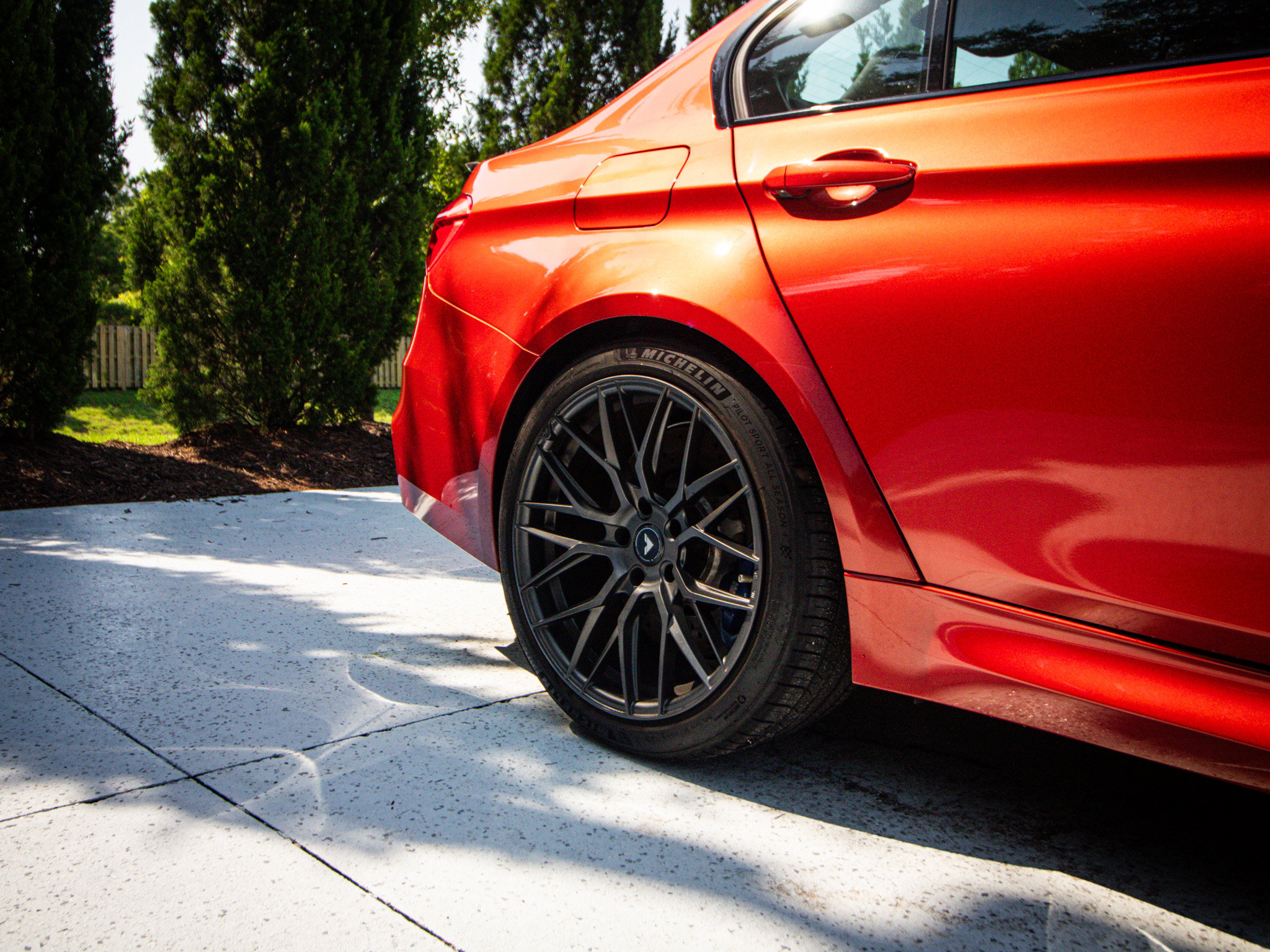 Used 2018 BMW M3 RWD image 13
