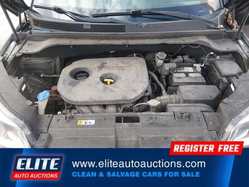 Used 2017 Kia Soul + image 19