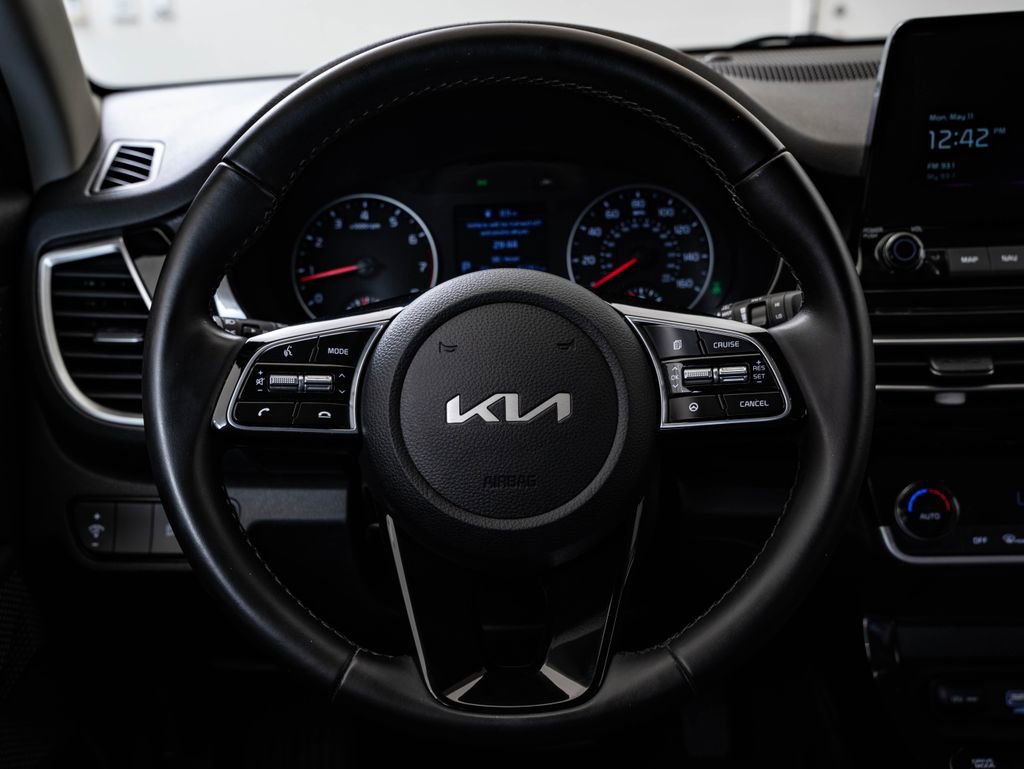 Used 2023 Kia Seltos EX AWD/4WD image 39