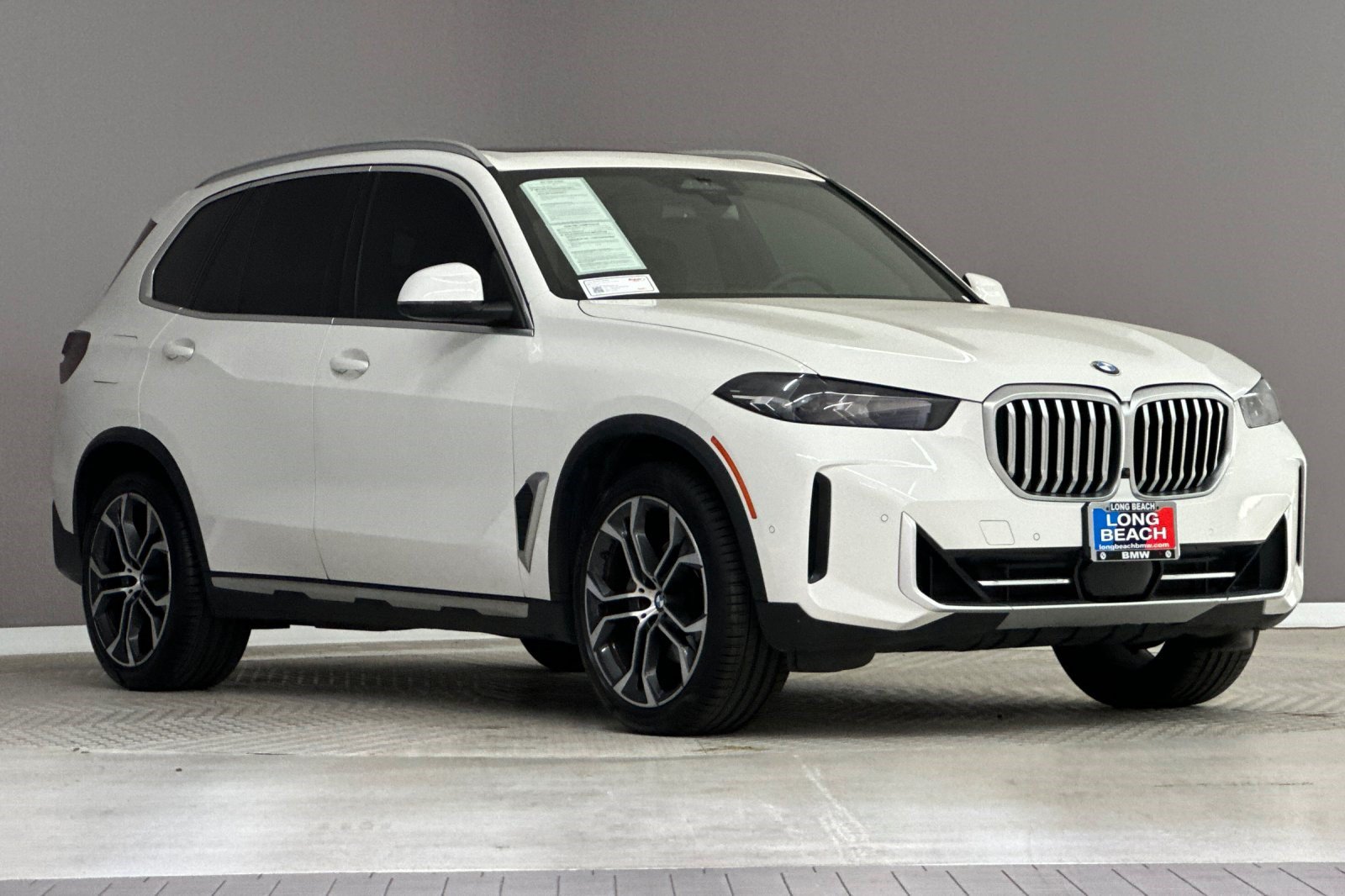 Certified 2024 BMW X5 sDrive40i w/ Parking Assistance Package RWD image 6