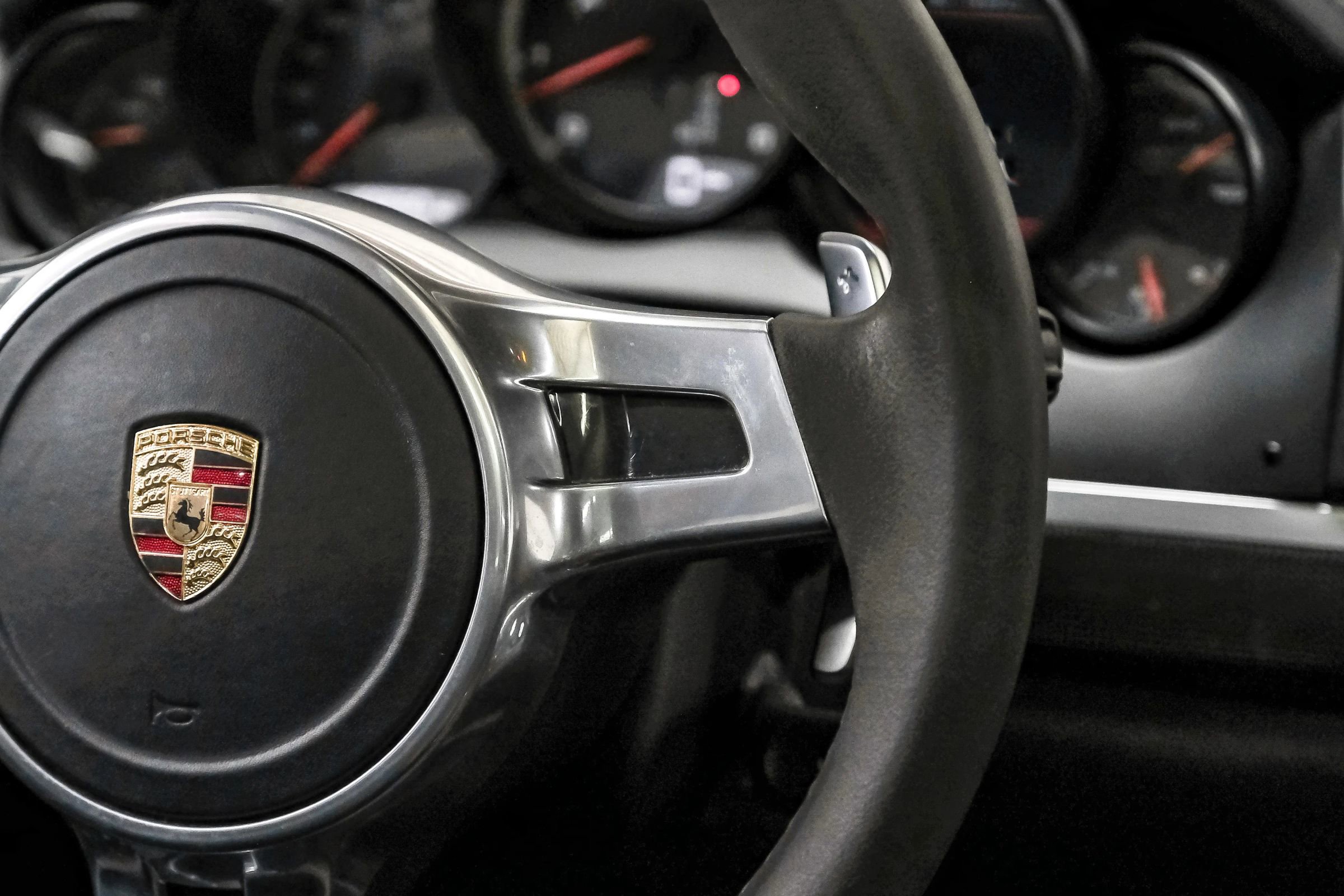 Used 2014 Porsche Cayenne Turbo S AWD/4WD image 25