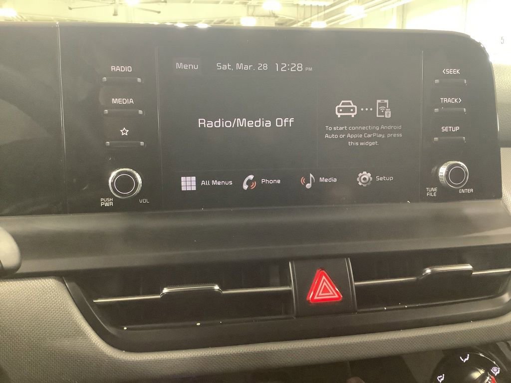 Certified 2025 Kia Seltos LX image 17