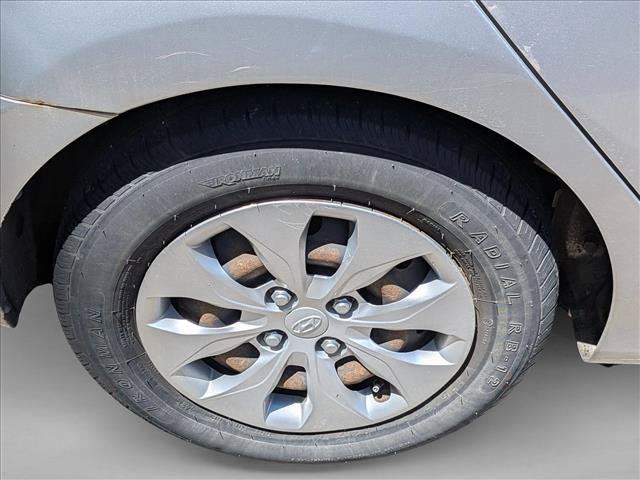 Used 2017 Hyundai Accent SE FWD image 9