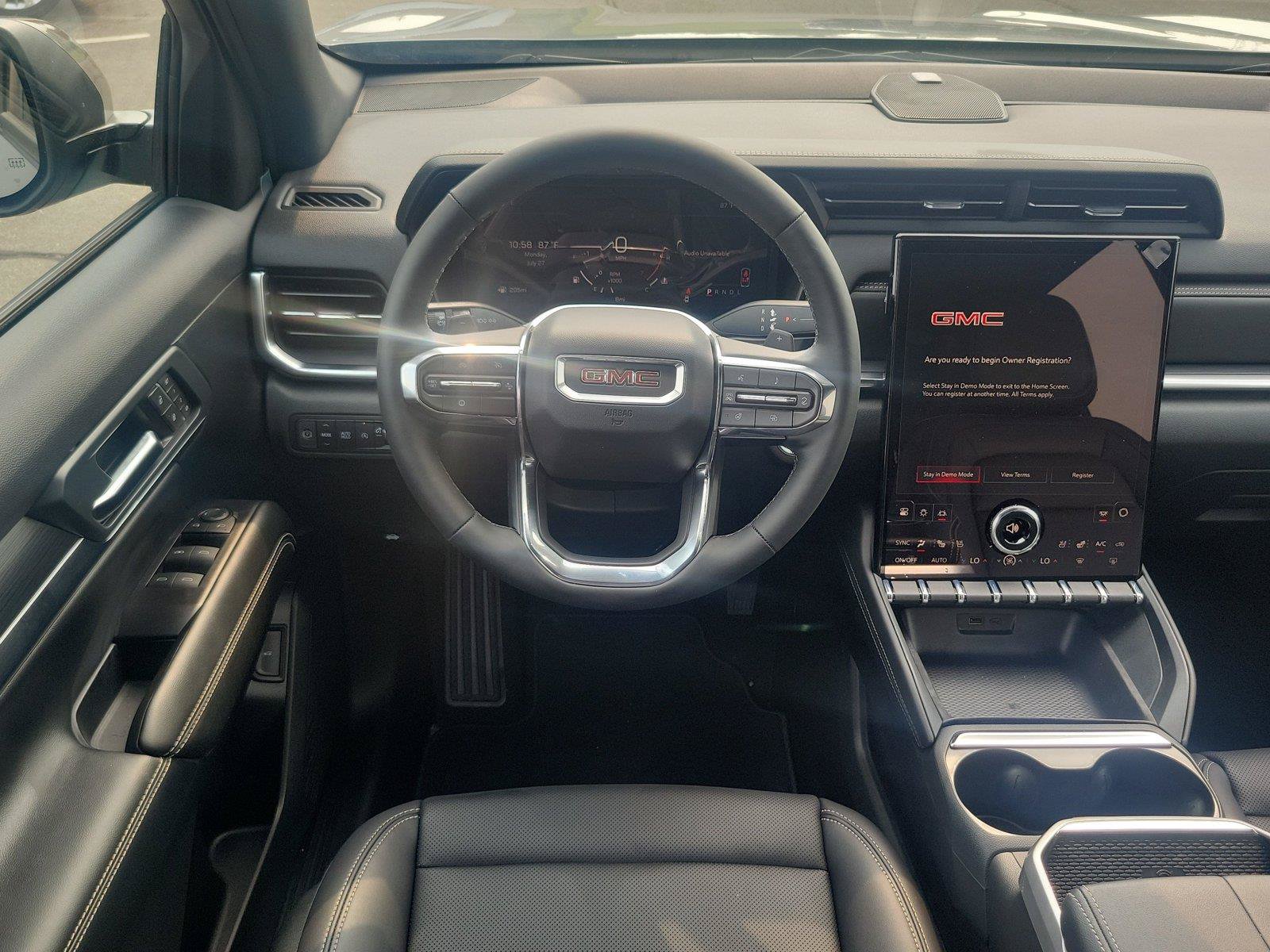 New 2027 GMC Terrain Elevation w/ Elevation Premium Package FWD image 7