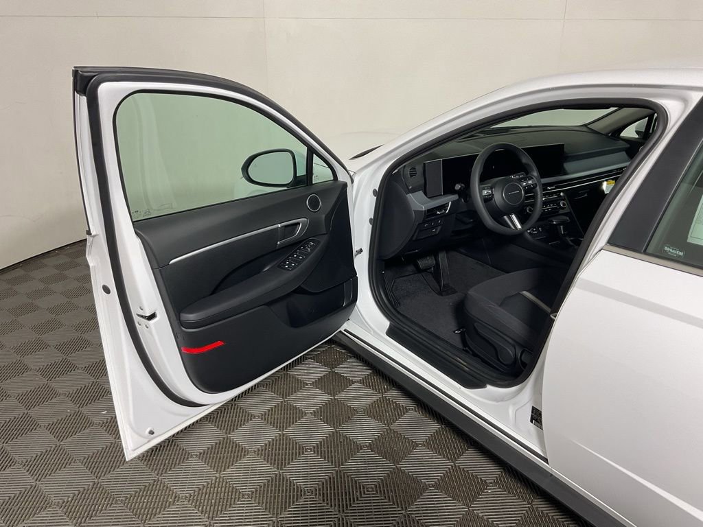New 2026 Hyundai Sonata SE image 18