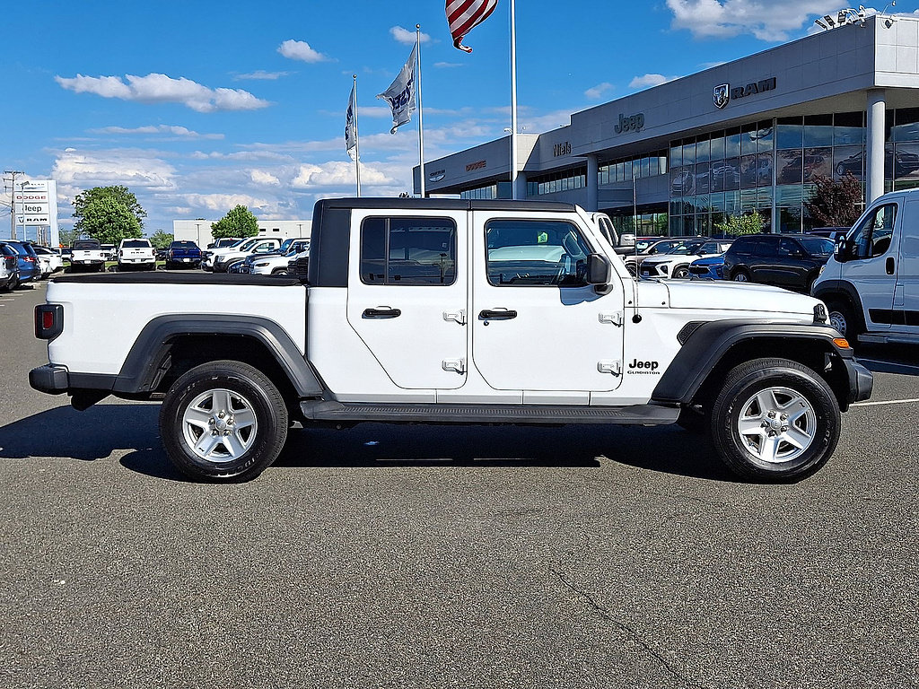 Used 2020 Jeep Gladiator Sport w/ Quick Order Package 24S AWD/4WD image 32