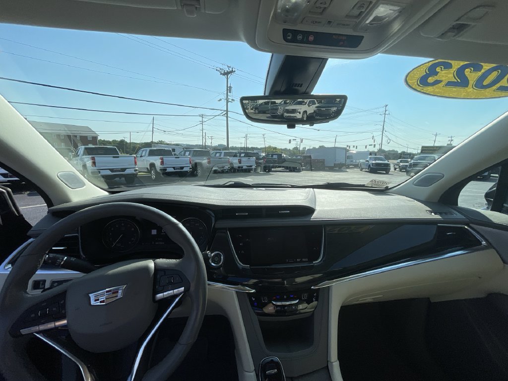 Certified 2023 Cadillac XT6 Premium Luxury w/ Technology Package FWD image 11