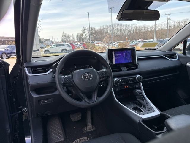 Used 2024 Toyota RAV4 XLE image 27